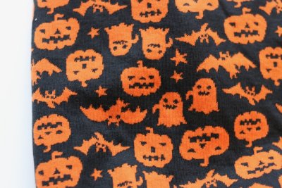 画像2: 【Choice】●袖のみ裏表逆●　ハロウィン柄国産接結生地の長袖Tシャツ　黒地にオレンジ柄 