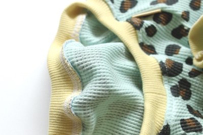 画像2: レオパード柄ワッフルニット 長袖 スモーキーミント M