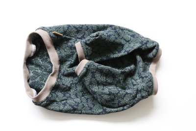 画像1: 葉っぱ柄国産接結生地長袖Tシャツ 紺地に杢グリーン柄 M